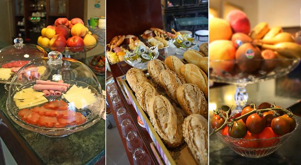 La Casa Azul B&B + Apartments Málaga İspanya
